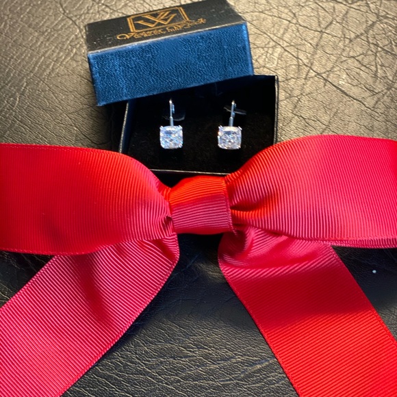 14k solid gold earrings - Picture 3 of 3